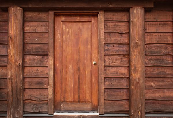 Log Cabin Siding Installation in Newark