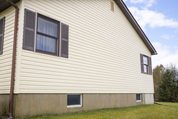 Dutch Lap Siding Repair in Newark